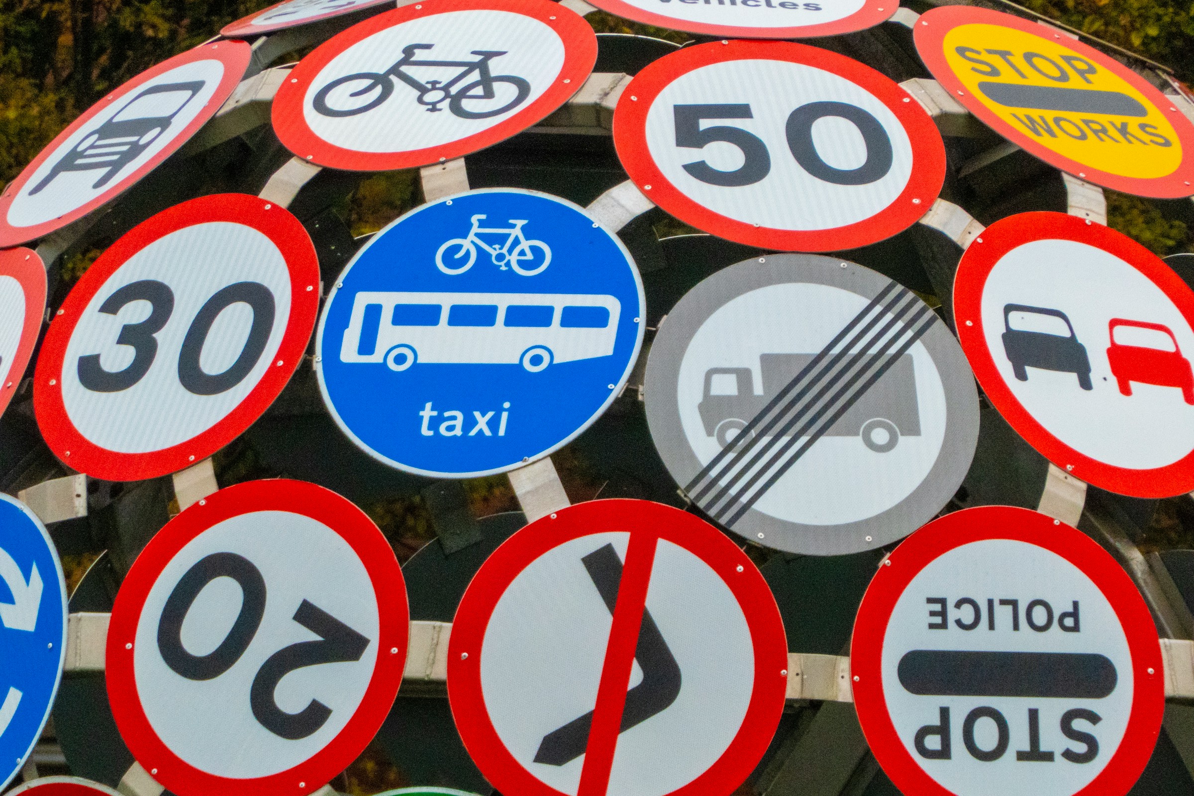 Où suivre ses cours 2 phases à Genève ? Chez My Driving School !